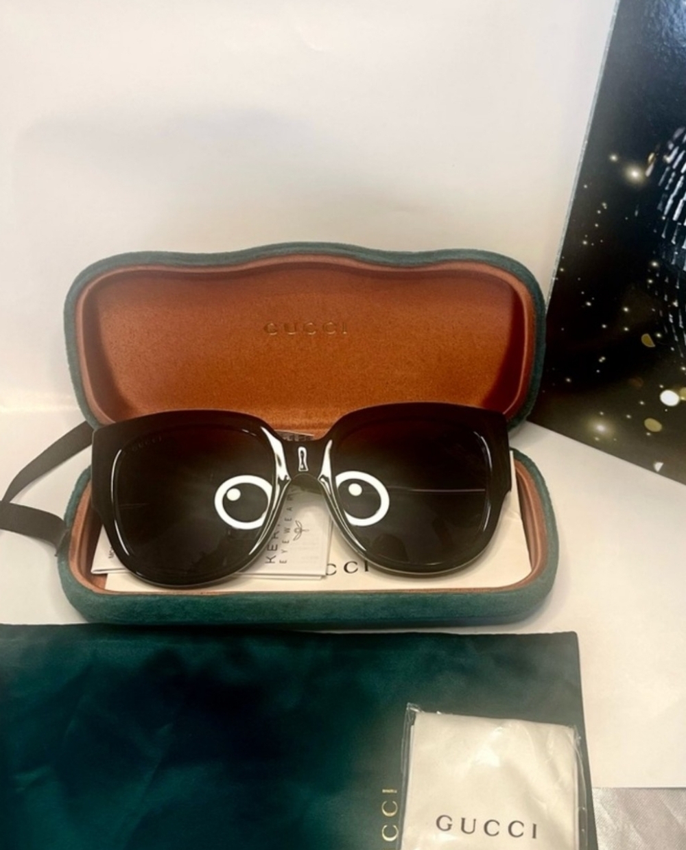 Gucci GG NWT Retail $360 Black Sunglasses Gold Hardware. Full Inclusion - Picture 12 of 13